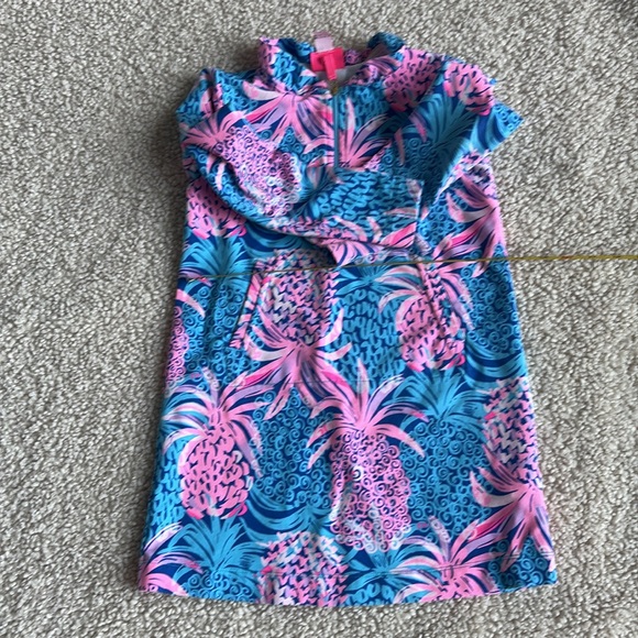 Size medium 6/7 Lilly Pulitzer coverup - Picture 4 of 4
